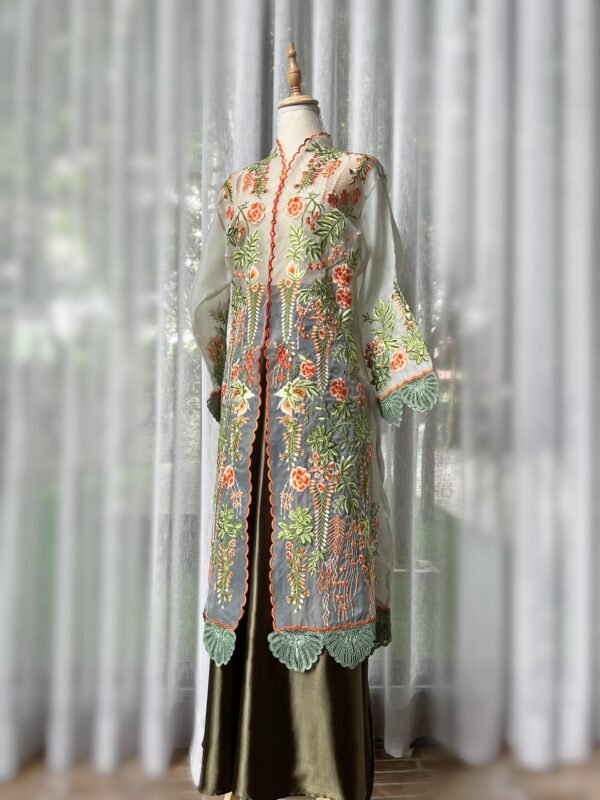 Mossy Forest Sultanah Kebaya - Image 2