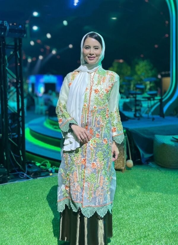 Mossy Forest Sultanah Kebaya - Image 5