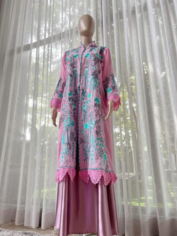 Rosy Mint Sultanah Kebaya - Image 2