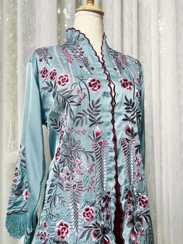 Aqua Merlot Sultanah Kebaya - Image 5
