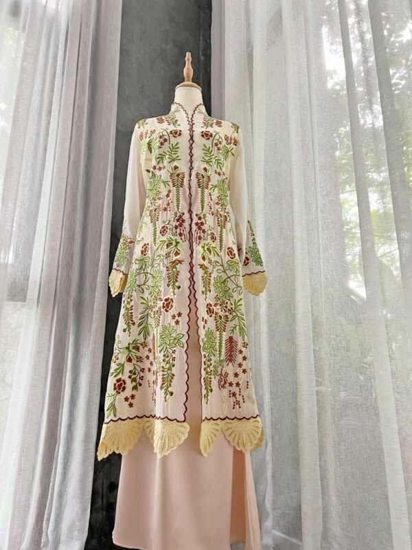 Cream Ivory Sultanah Kebaya - Image 7