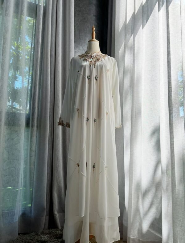 White Deluxe Abaya - Image 3