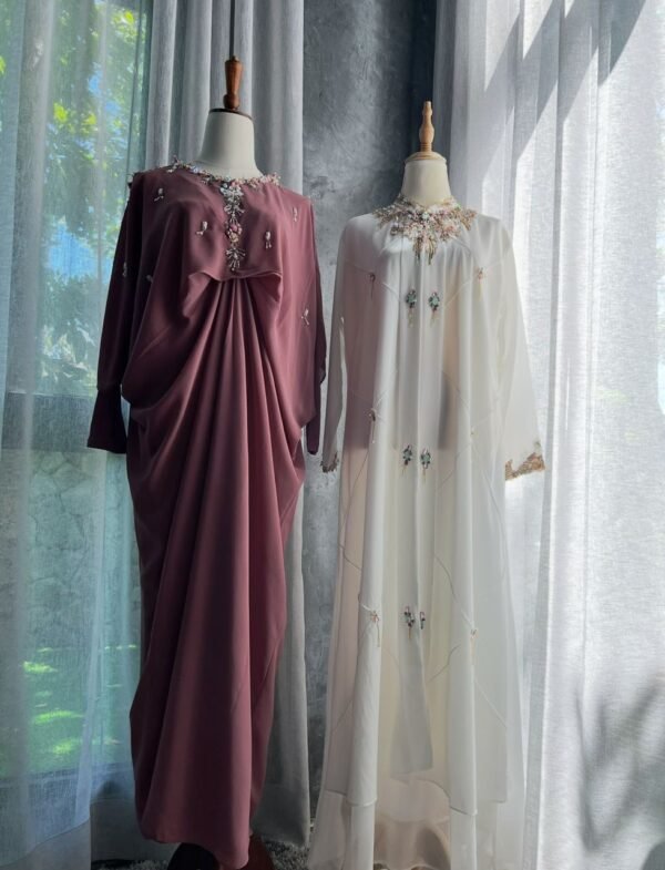 White Deluxe Abaya - Image 7