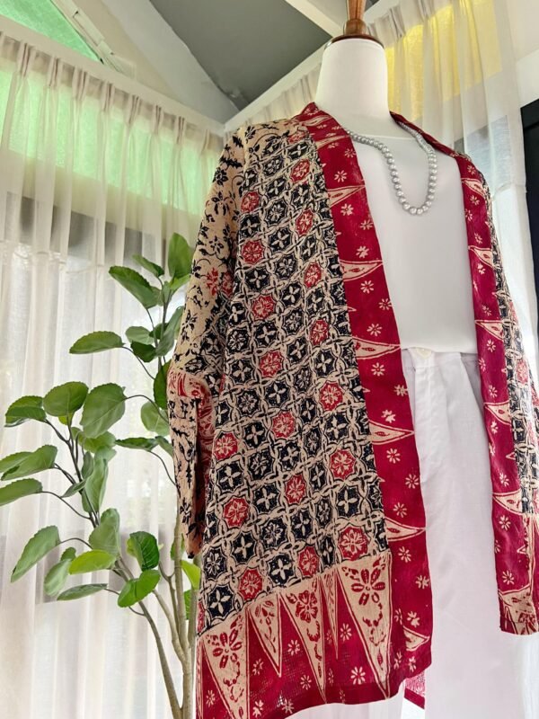 Black Red Refined Cardigan - Image 2