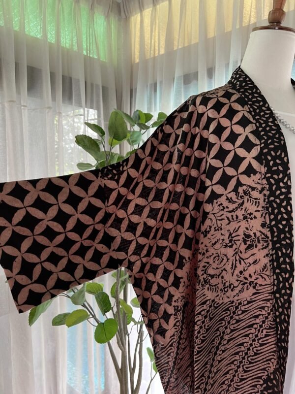 Black Refined Cardigan