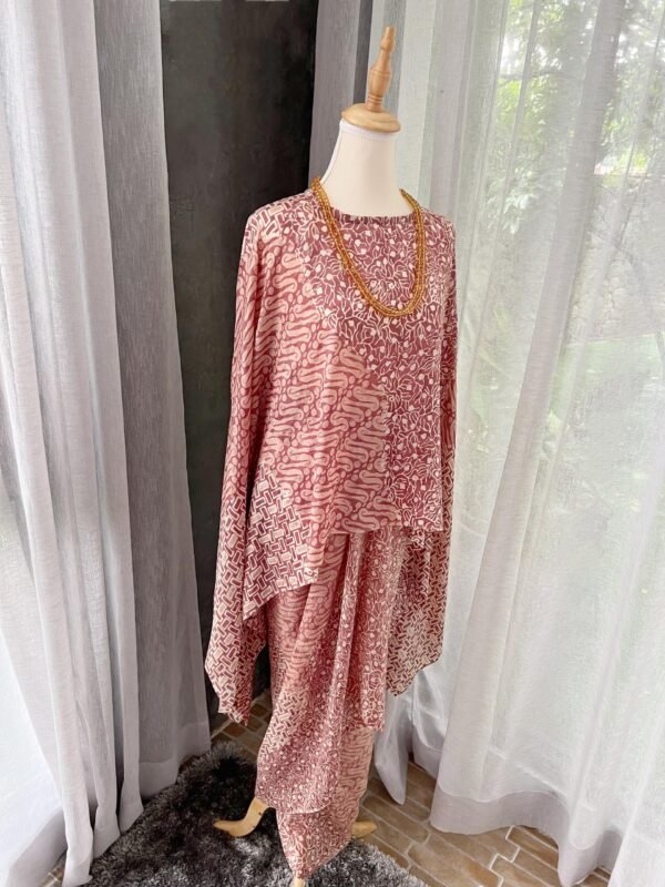 Brown Dolman Sleeve - Image 6