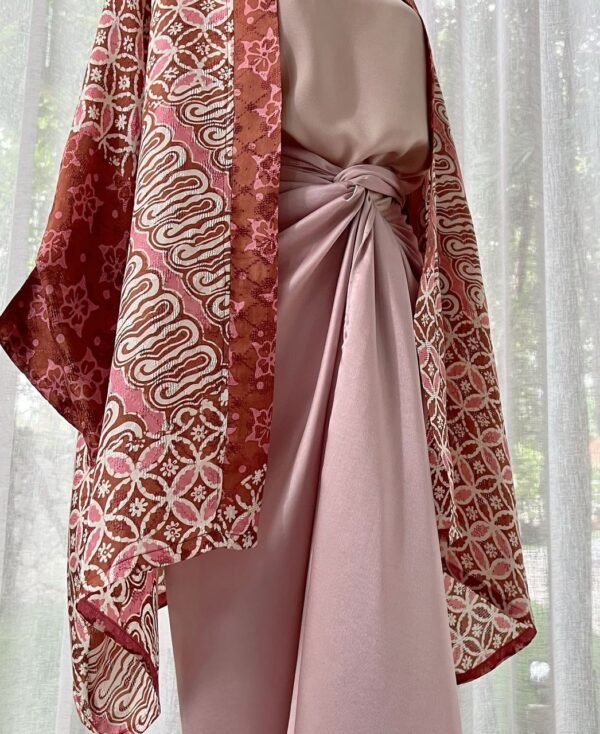 Brown Rustic 3-Piece Batik - Image 2
