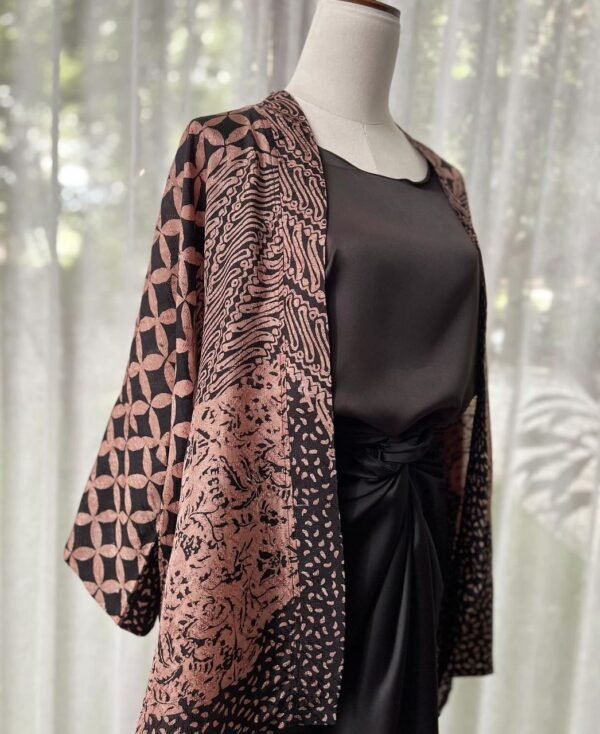 Rustic Black 3-Piece Batik - Image 3
