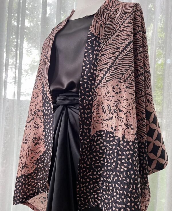 Rustic Black 3-Piece Batik