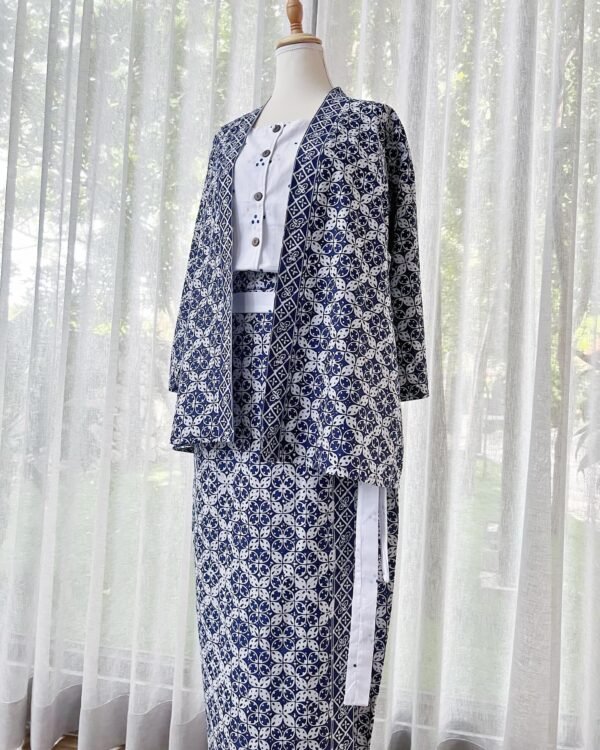 Midnight Blue Kanda Set - Image 2