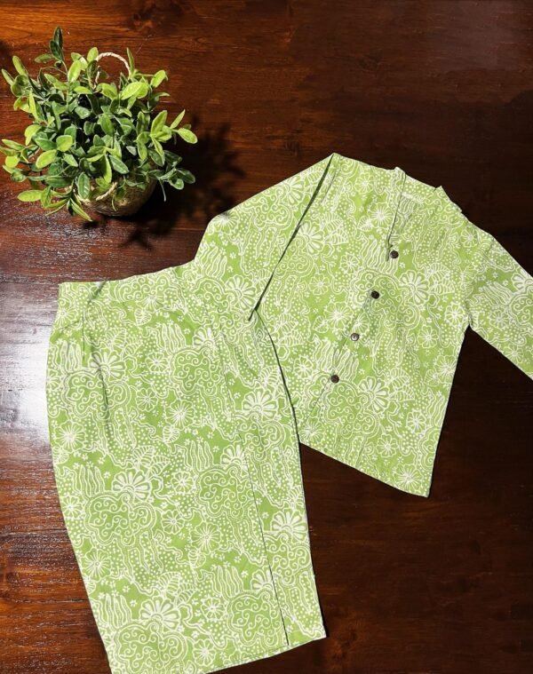 Kids Cotton Kebaya (Green) - Image 4
