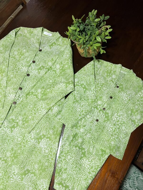 Adult Cotton Kebaya (Green) - Image 2