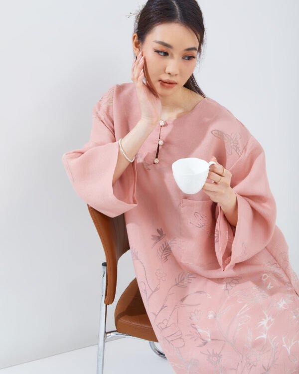 Hana Rui Classic Kurung (PREORDER) - Image 6